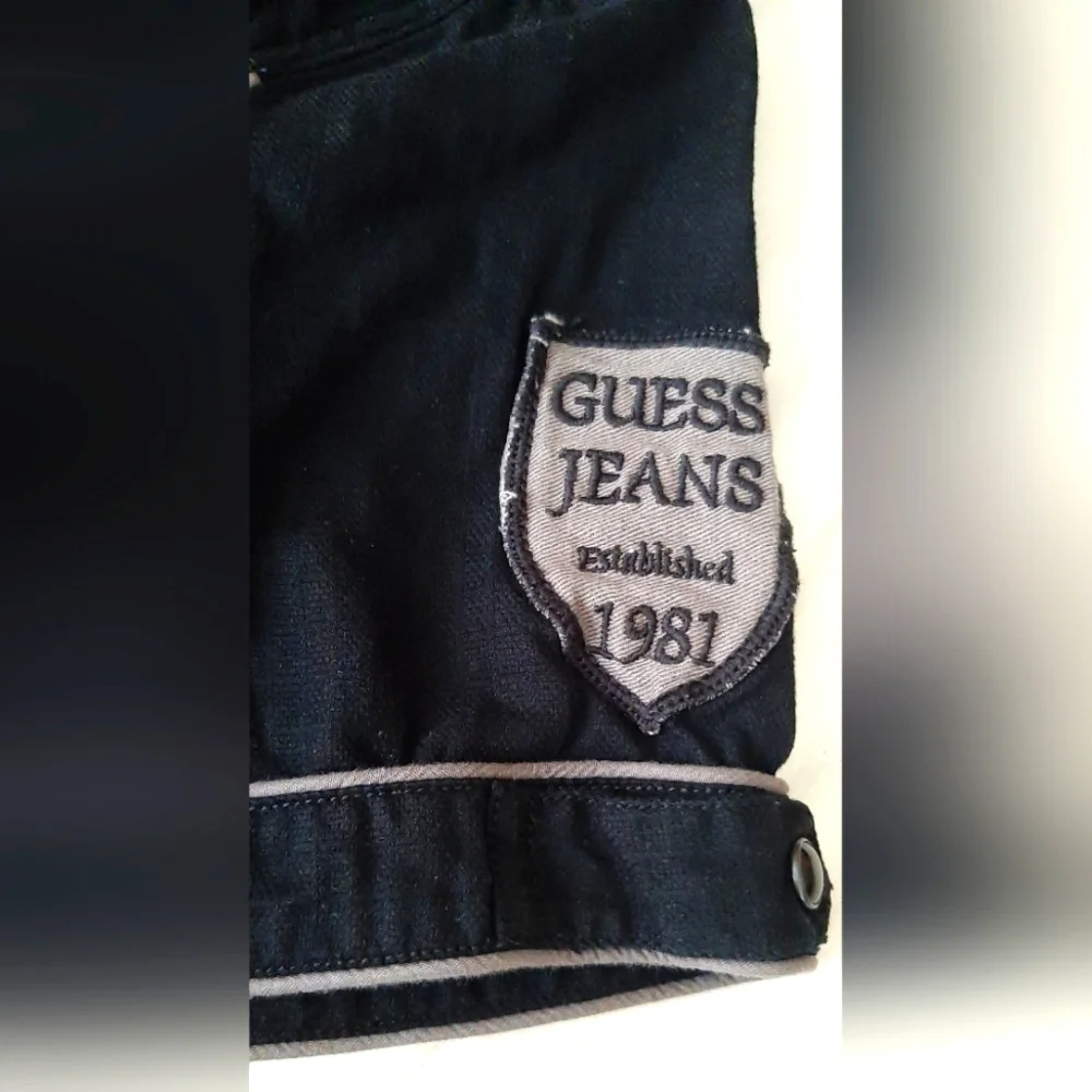 Guess Button Up - Picture 6 of 15